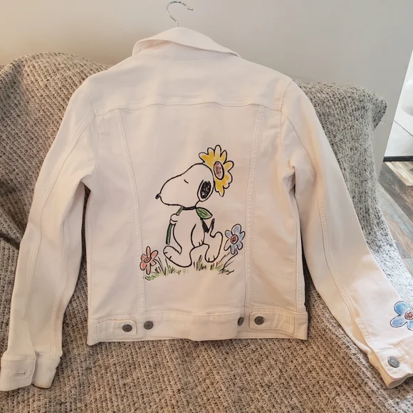 Custom Painted Snoopy & Sunflowers Denim Jacket - Picture 1 of 11